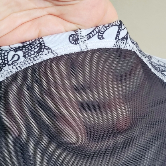 Rare Lululemon floral print top - Picture 7 of 8